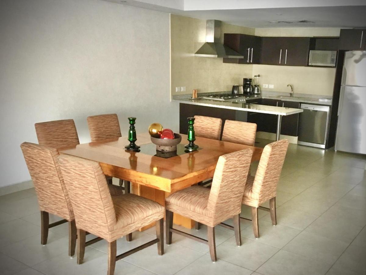 Apartamentos Grand Venetian Puerto Vallarta Exterior foto